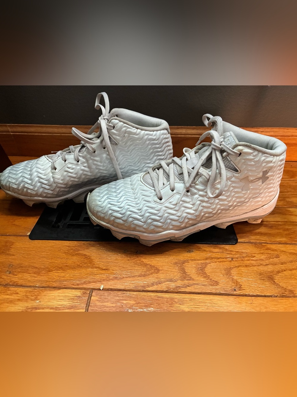 Youth Under Armour UA Spotlight
Hammer Senior Football Cleats